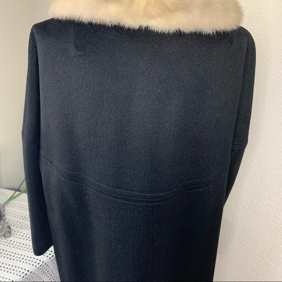 Vintage 60’s Long Coat, Real Fur Collar, Sz M - Picture 5 of 16